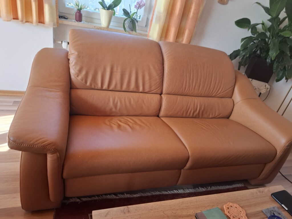 Ledersofa zum verschenken